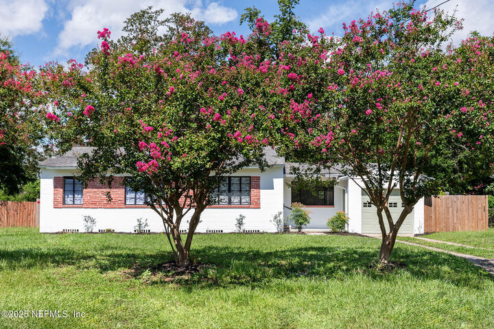 Property Photo:  5753 Crestview Road  FL 32210 