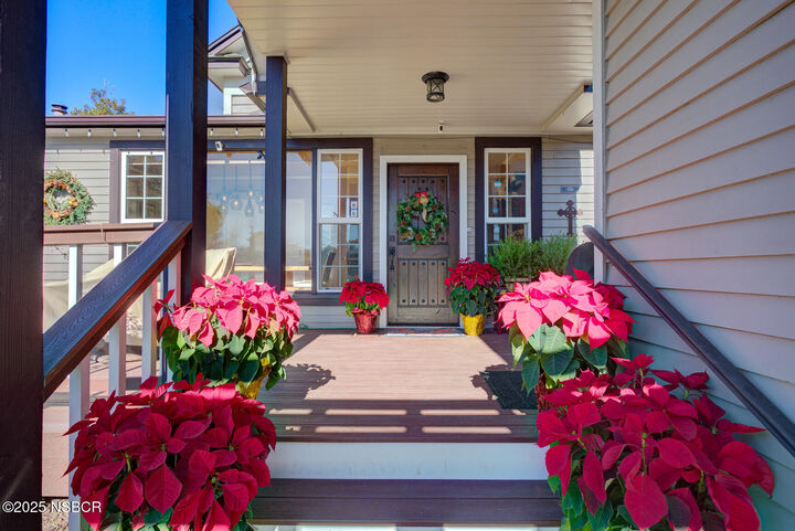 Property Photo: 852 Willow Lane CA 93420