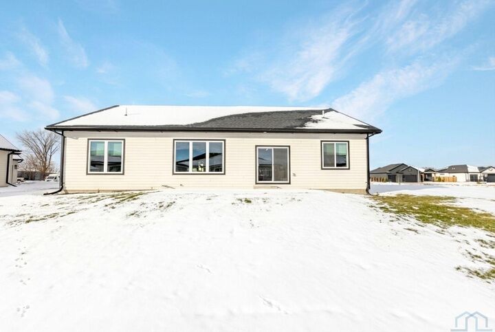Property Photo:  510 Zach Road  IA 51054 