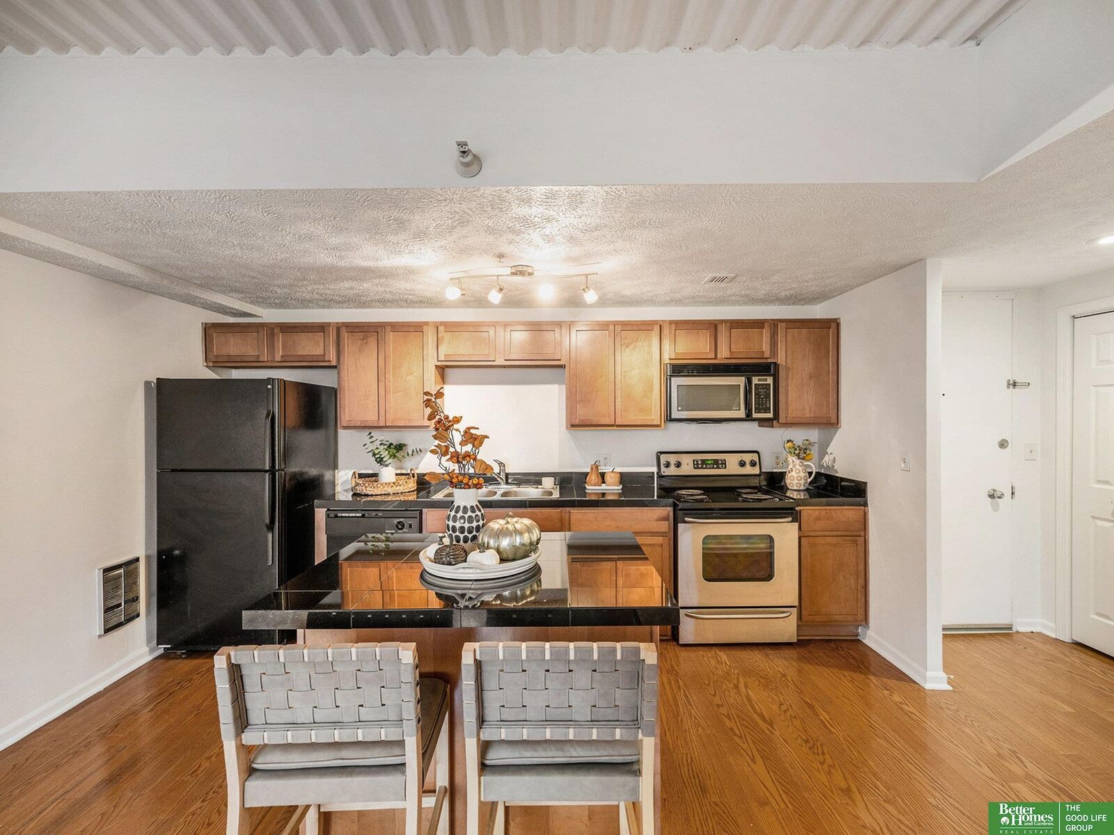 Property Photo:  105 N 31 Avenue 702  NE 68131 