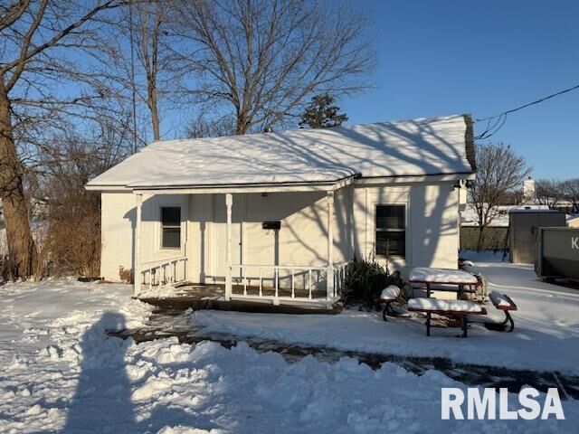 Property Photo: 205 N Church Street IL 61571