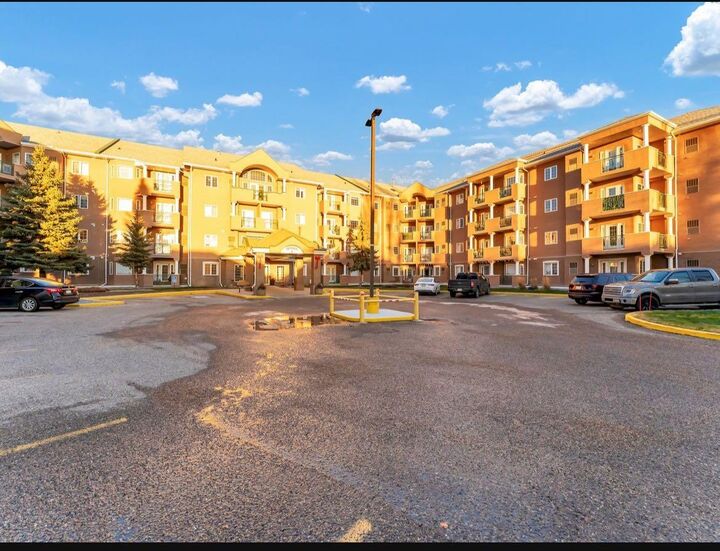 Property Photo:  278 Park Meadows Drive SE 431  AB T1B 4J1 