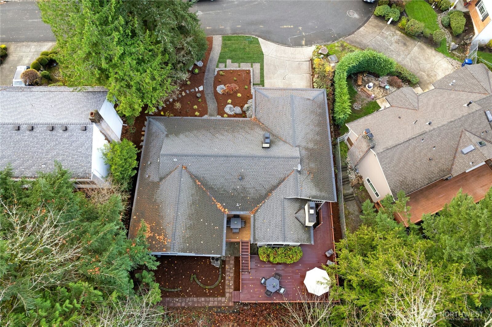 Property Photo:  1820  175th Place NE  WA 98008 