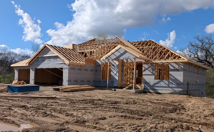Property Photo:  7820 Landon Ln  IL 61073 