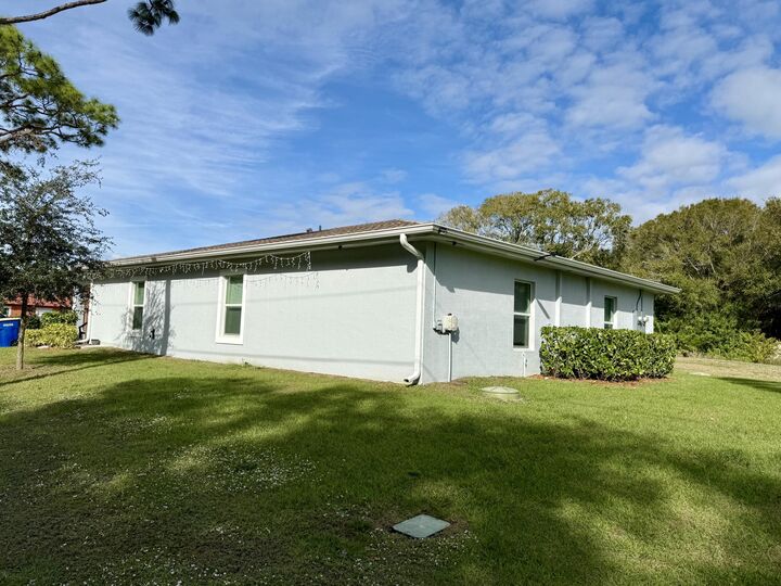 Property Photo:  3531 S 7th S Street  FL 34982 