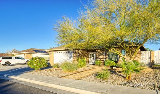Property Photo:  424 S Inyo St  CA 93555 