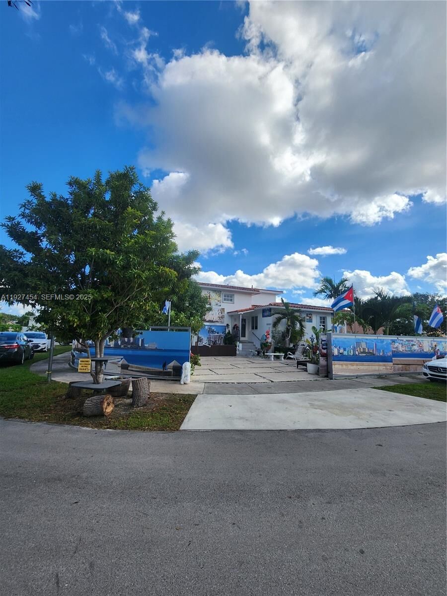 Property Photo:  1645 SW 83rd Ct 2  FL 33155 