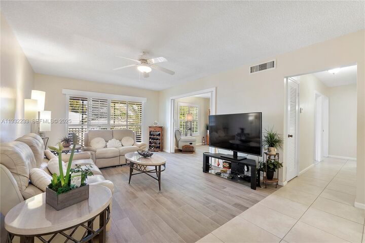 Property Photo:  6750 NE 21st Rd 124  FL 33308 