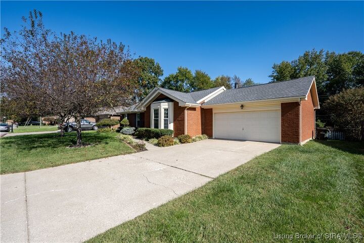 Property Photo:  808 Acorn Lane  IN 47130 