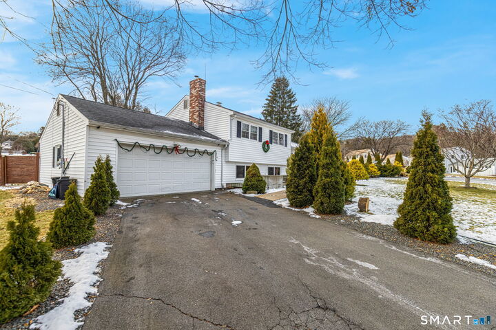 Property Photo:  351 Glendale Drive  CT 06010 