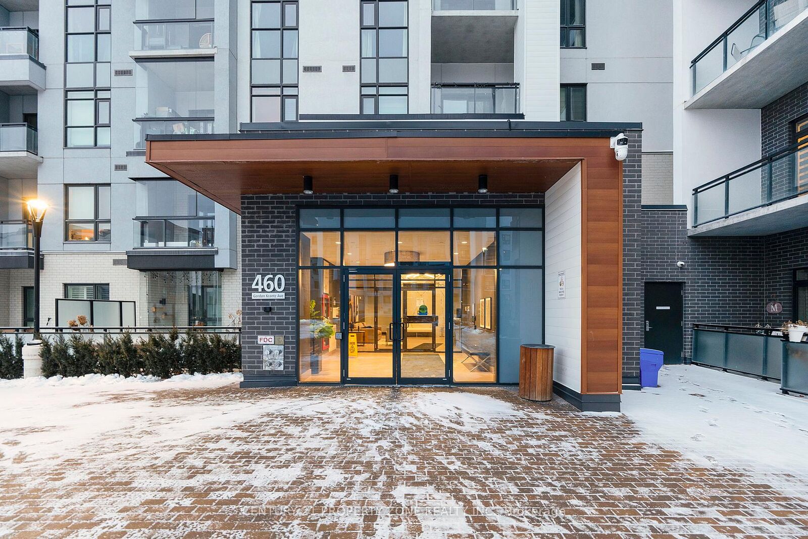 Photo de la propriété:  460 Gordon Krantz Avenue 204  ON L9E 1Z2 
