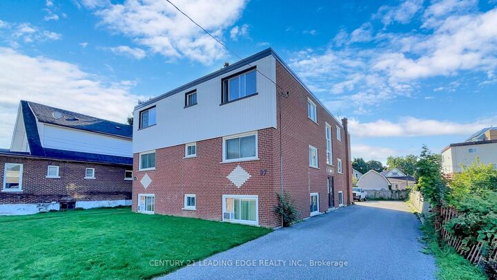 Property Photo:  97 Elgin Street W 1  ON L1G 1S5 