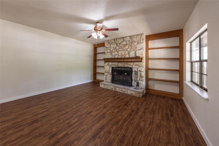 Property Photo:  39 La Buena Vista Drive  TX 78676 