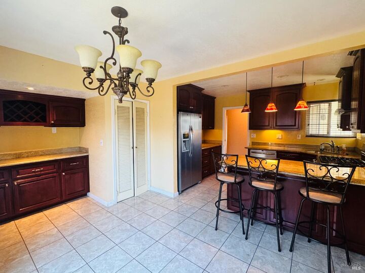 Property Photo:  1713 Alhambra Court  CA 94954 