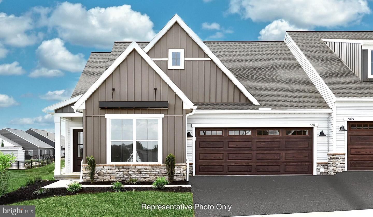 Property Photo:  525 Stone Gate Boulevard  PA 17003 