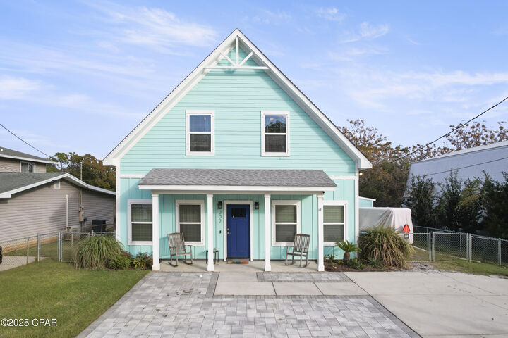 Property Photo:  207 San Gabriel Street  FL 32413 