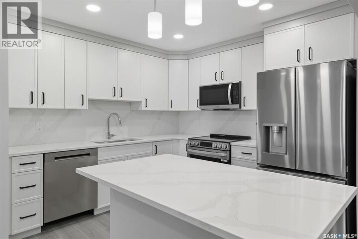 Property Photo:  208 318 108th Street W  SK S7N 1P8 