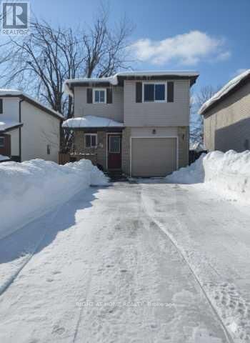 Property Photo:  75 Corbett Drive  ON L4M 5V5 