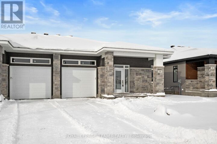 Property Photo:  1086 Moore Street  ON K6V 0H2 