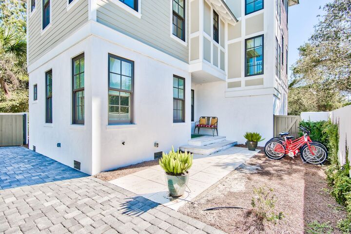 Property Photo:  165 Sand Oaks Circle  FL 32459 