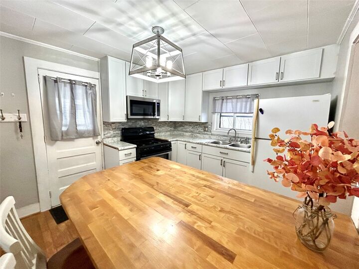 Property Photo: 465 S Main Street PA 16403