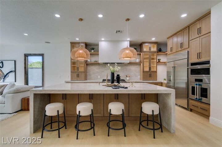 Property Photo: 2215 Alcova Ridge Drive NV 89135