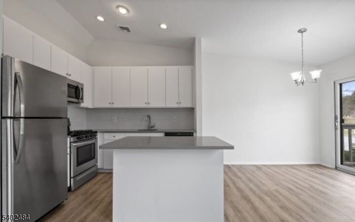 Property Photo:  1406 Spruce Hills Dr  NJ 08826 