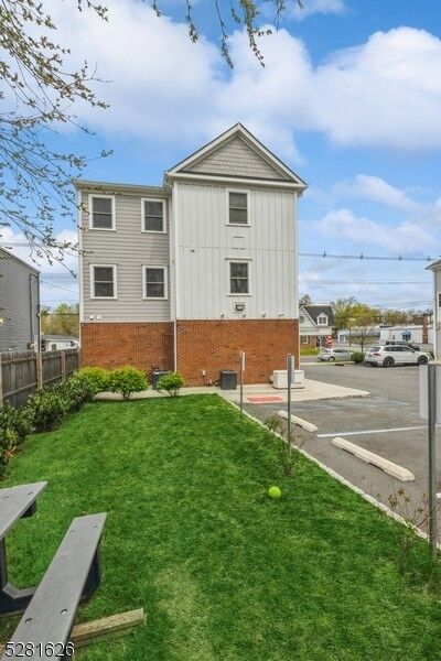 Property Photo:  352 South Ave 3  NJ 07090 