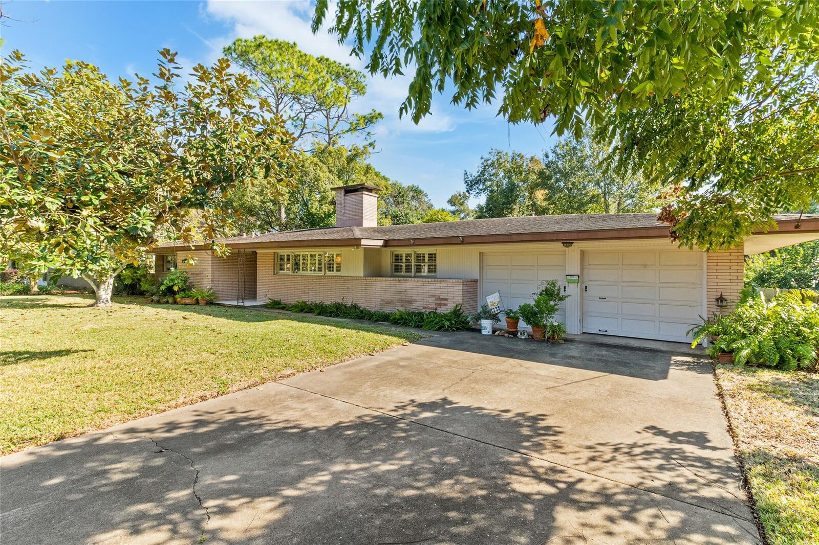 Property Photo:  58 Plantation Court  TX 77566 