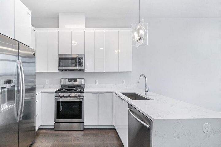 Property Photo:  119 Peter St 403  NJ 07087 