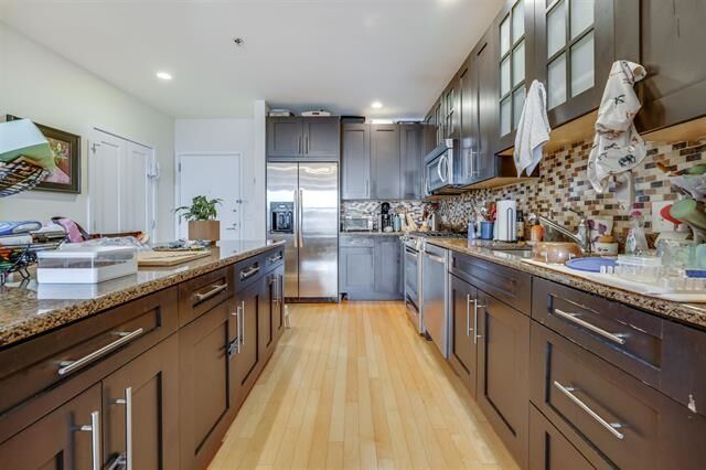 Property Photo:  1125 Maxwell Lane 1207  NJ 07030 