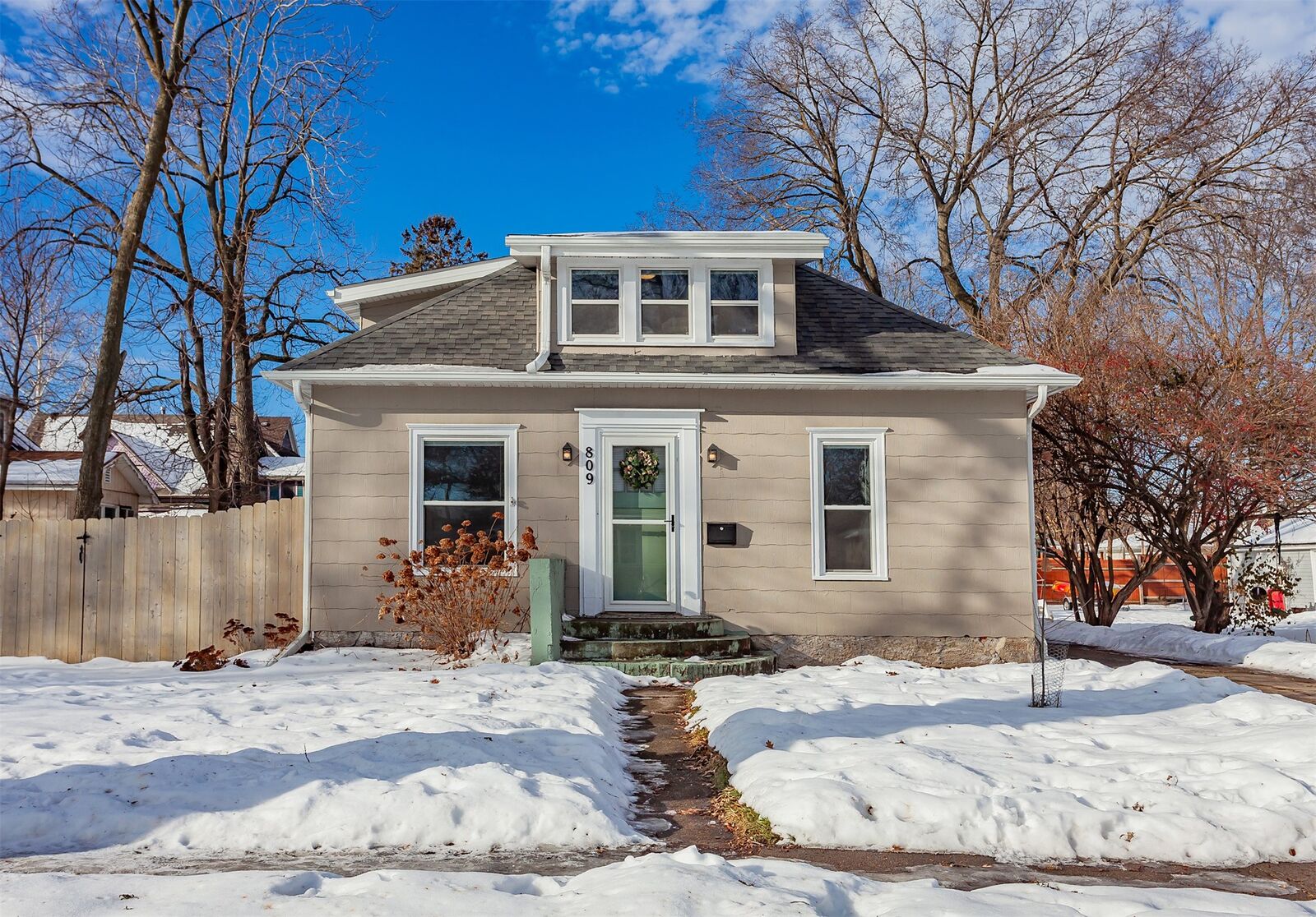 Property Photo: 809 Wilson Avenue IA 50010