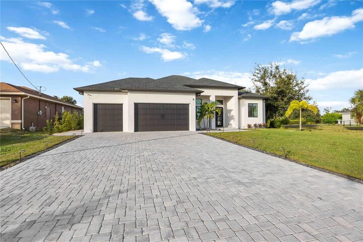 Property Photo:  8 Idle Court  FL 33946 