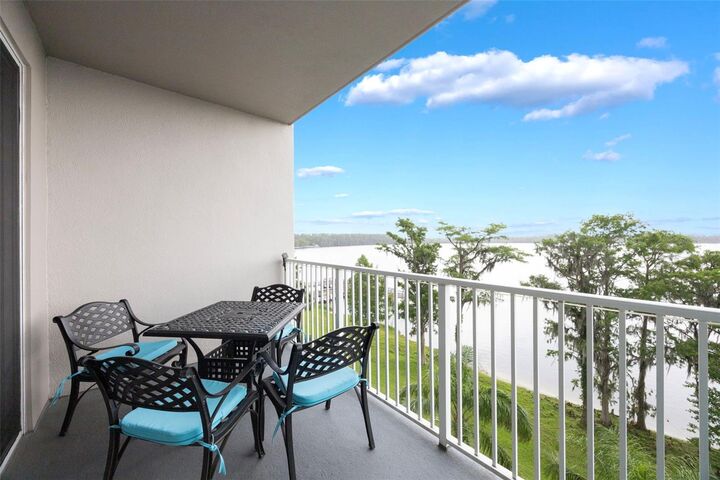 Property Photo: 13427 Blue Heron Beach Drive 306 FL 32821