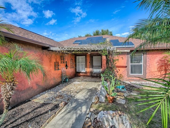 Property Photo:  14906 Windy Mount Circle  FL 34711 