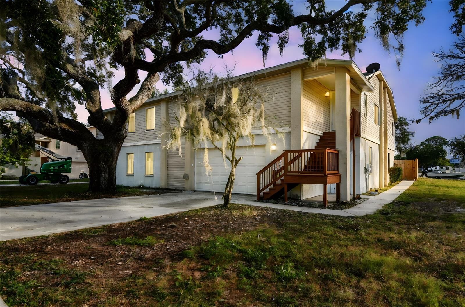 Property Photo:  1734 Rumar Lane  FL 34691 