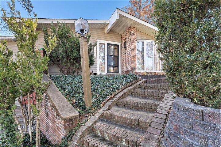 Property Photo:  11814 Claychester Drive  MO 63131 