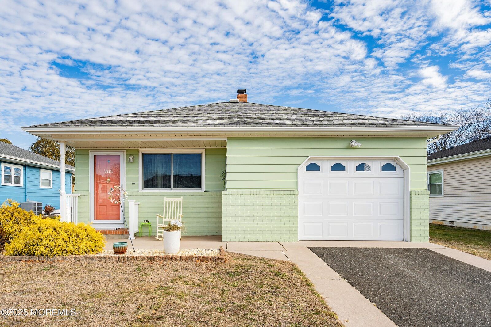 Property Photo:  205 Bonaire Drive  NJ 08757 