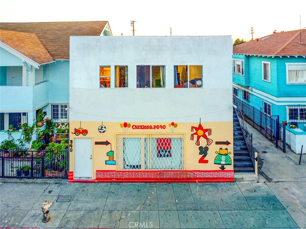 Property Photo:  348 W Vernon Avenue  CA 90037 