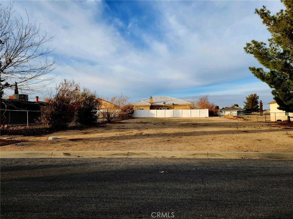 Property Photo: 14762 Hartford CA 92342