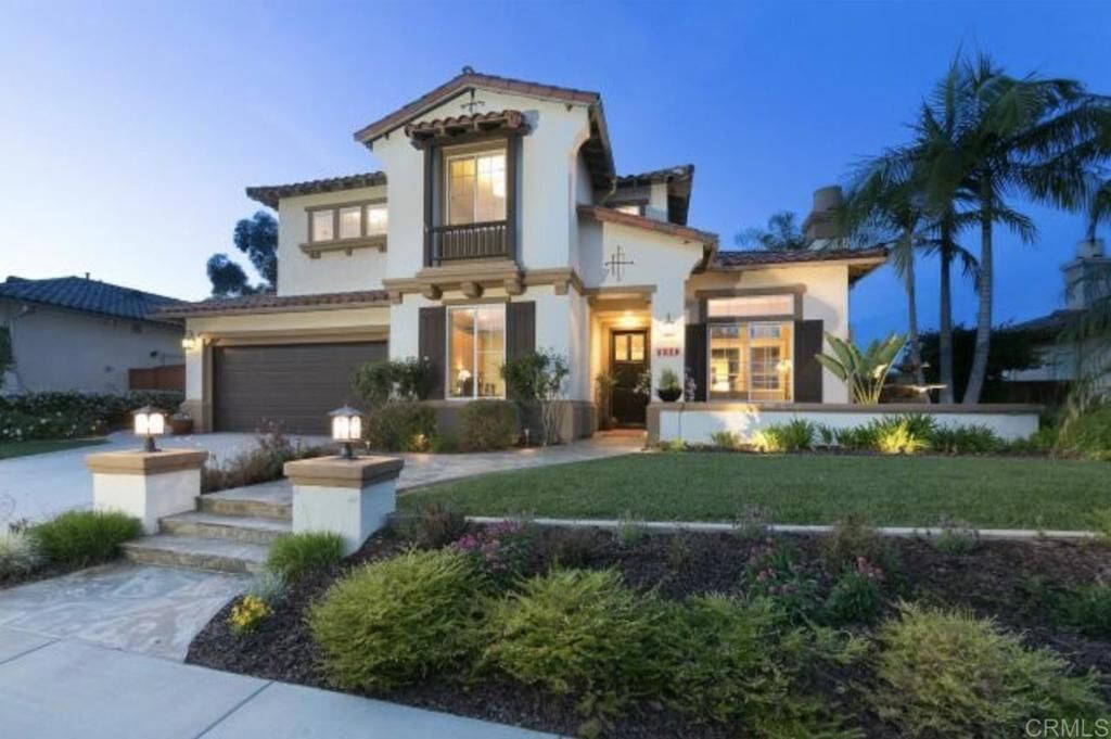 Property Photo:  2218 Vista La Nisa  CA 92009 