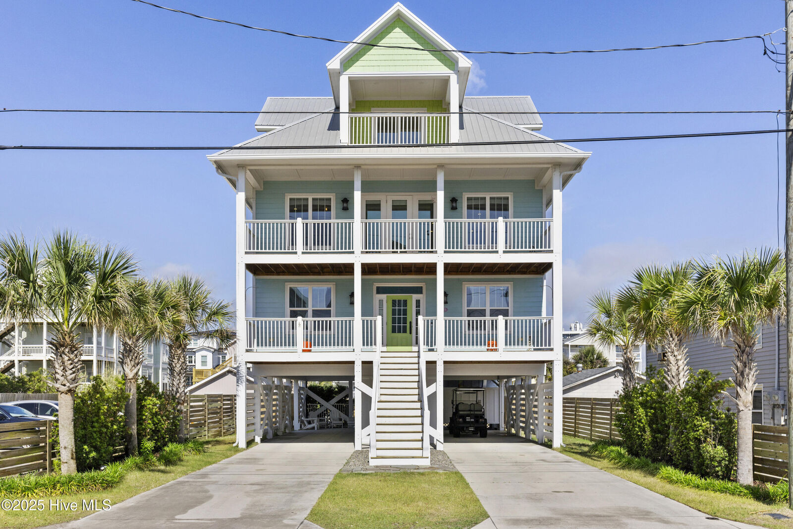 Property Photo:  711 Carolina Beach Avenue N  NC 28428 