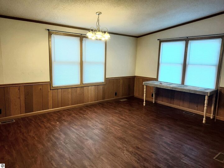 Property Photo:  1729 Andrew Place  MI 49686 