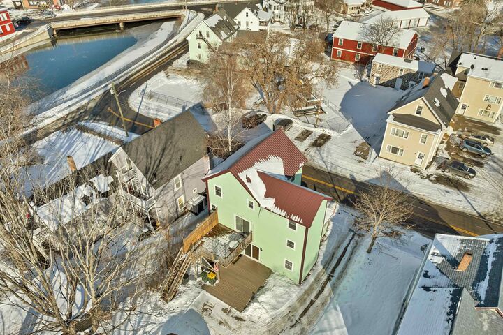 Property Photo:  18 Jewett Street  NH 03246 