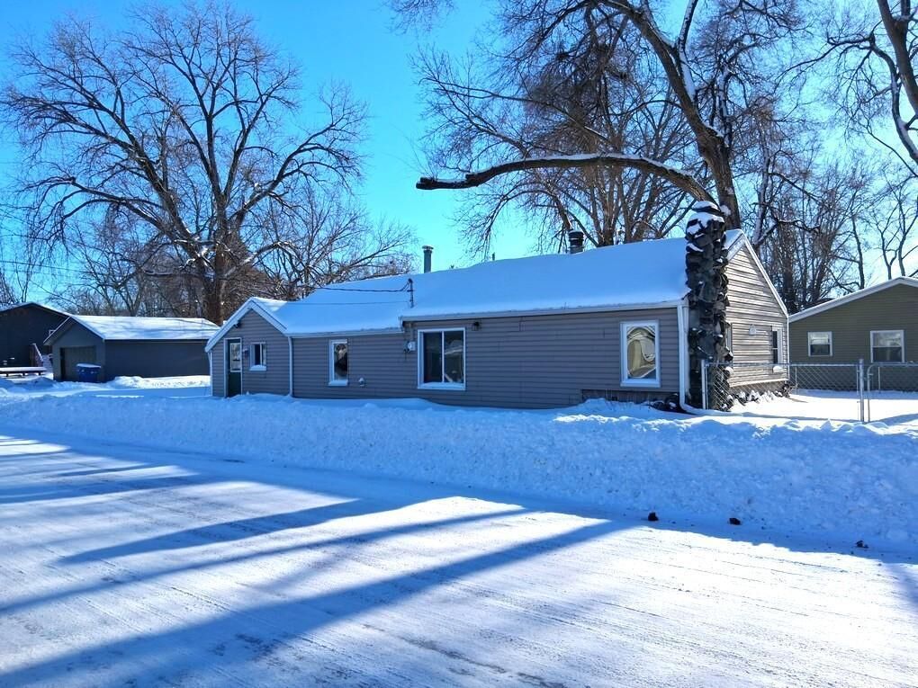 Property Photo:  1202 11th Avenue SE  MN 56304 