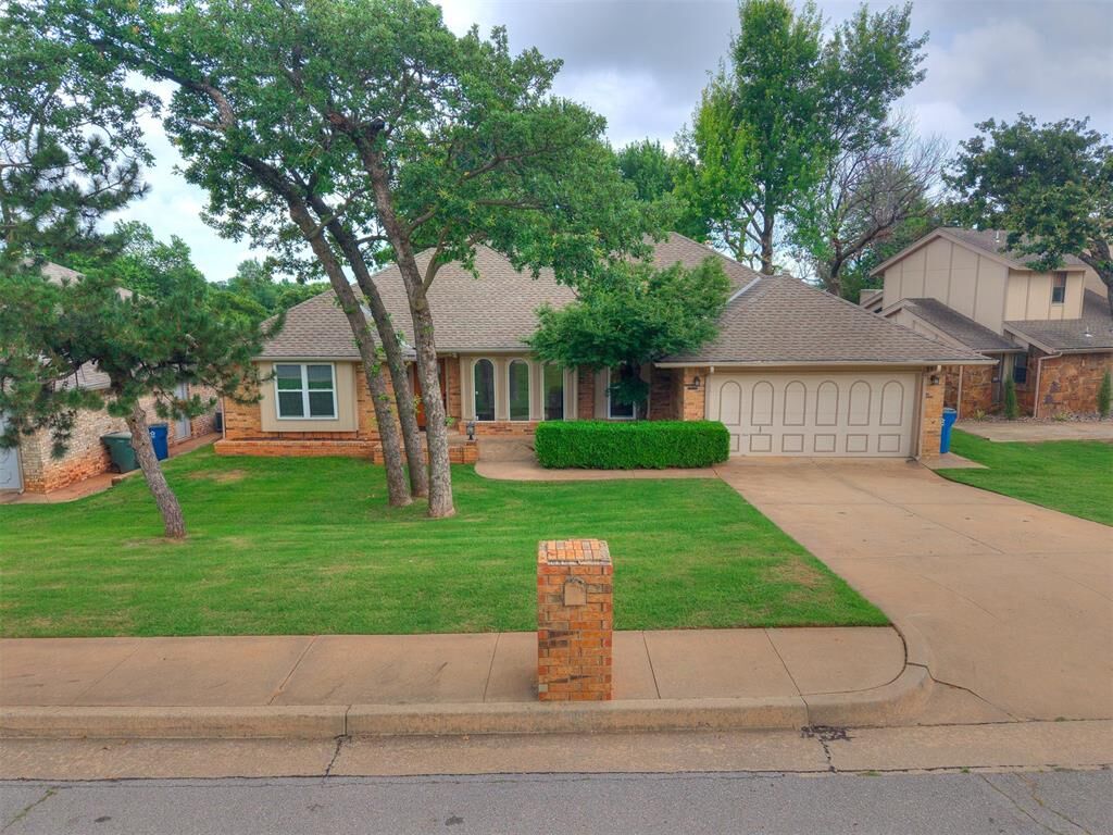 Property Photo:  908 Carfax Road  OK 73034 