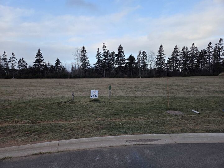 Property Photo:  21-18 Darrach Drive  PE C0B 1M0 