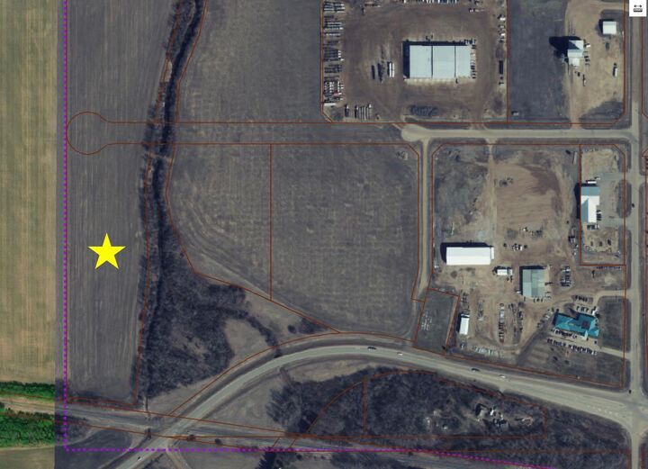 Lot 11 Range Road 172 — photo 1