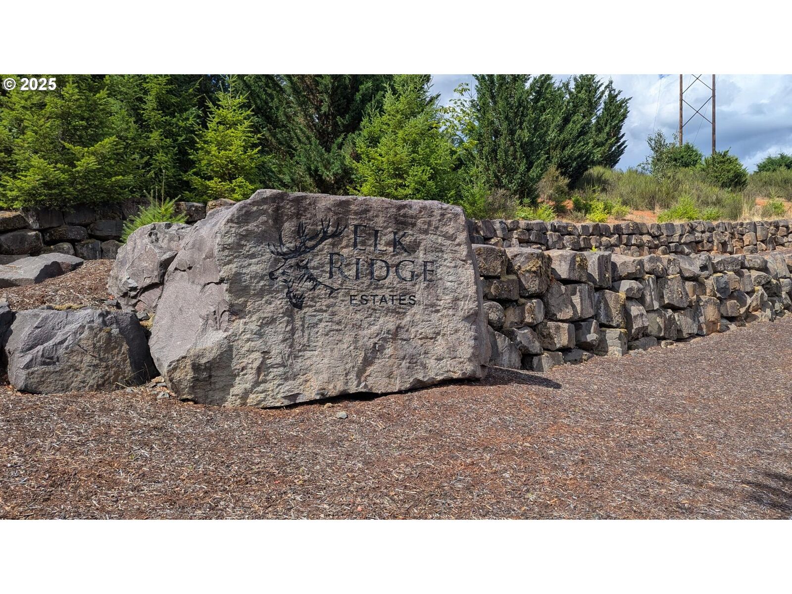 Property Photo:  35450 Valley View Dr  OR 97051 