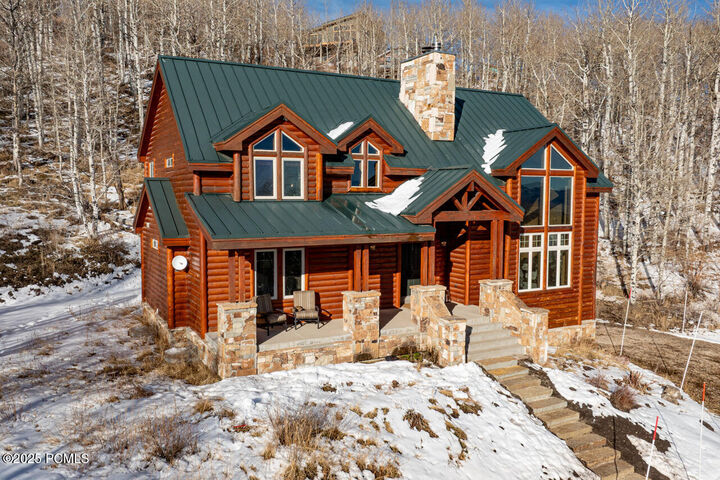 Property Photo:  2050 W Willow Circle  UT 84017 